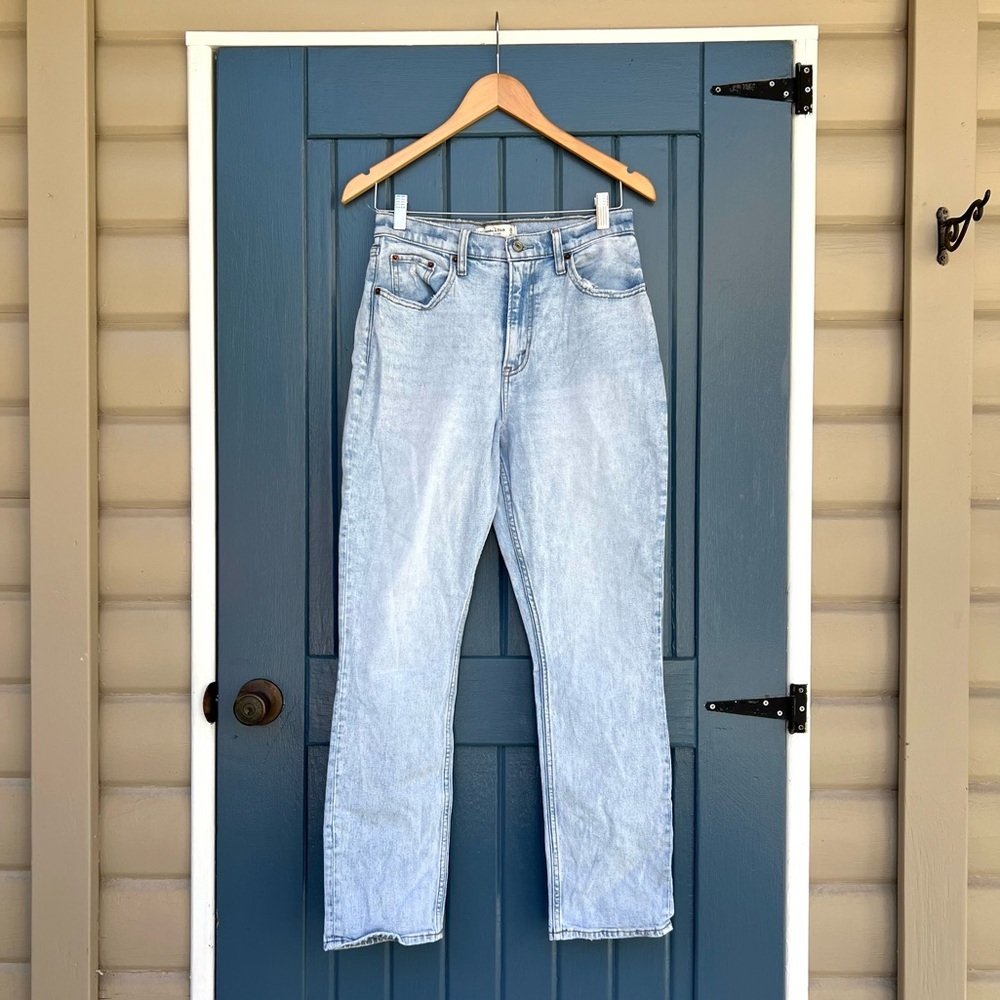 Abercrombie & Fitch 90’s Slim Straight Curvy High-Rise Jeans Women’s 6